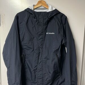 Columbia raincoat - Medium